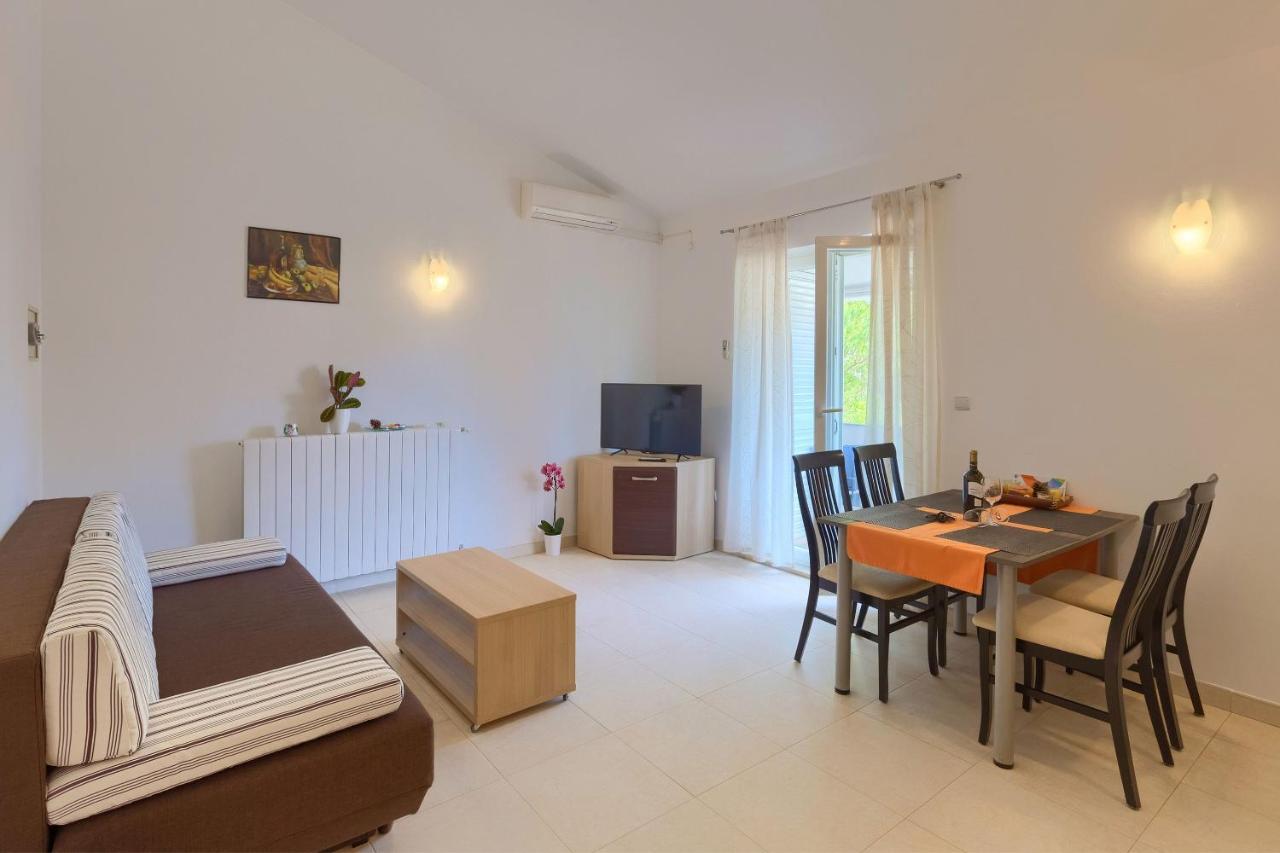 Apartments Boris Fažana Εξωτερικό φωτογραφία